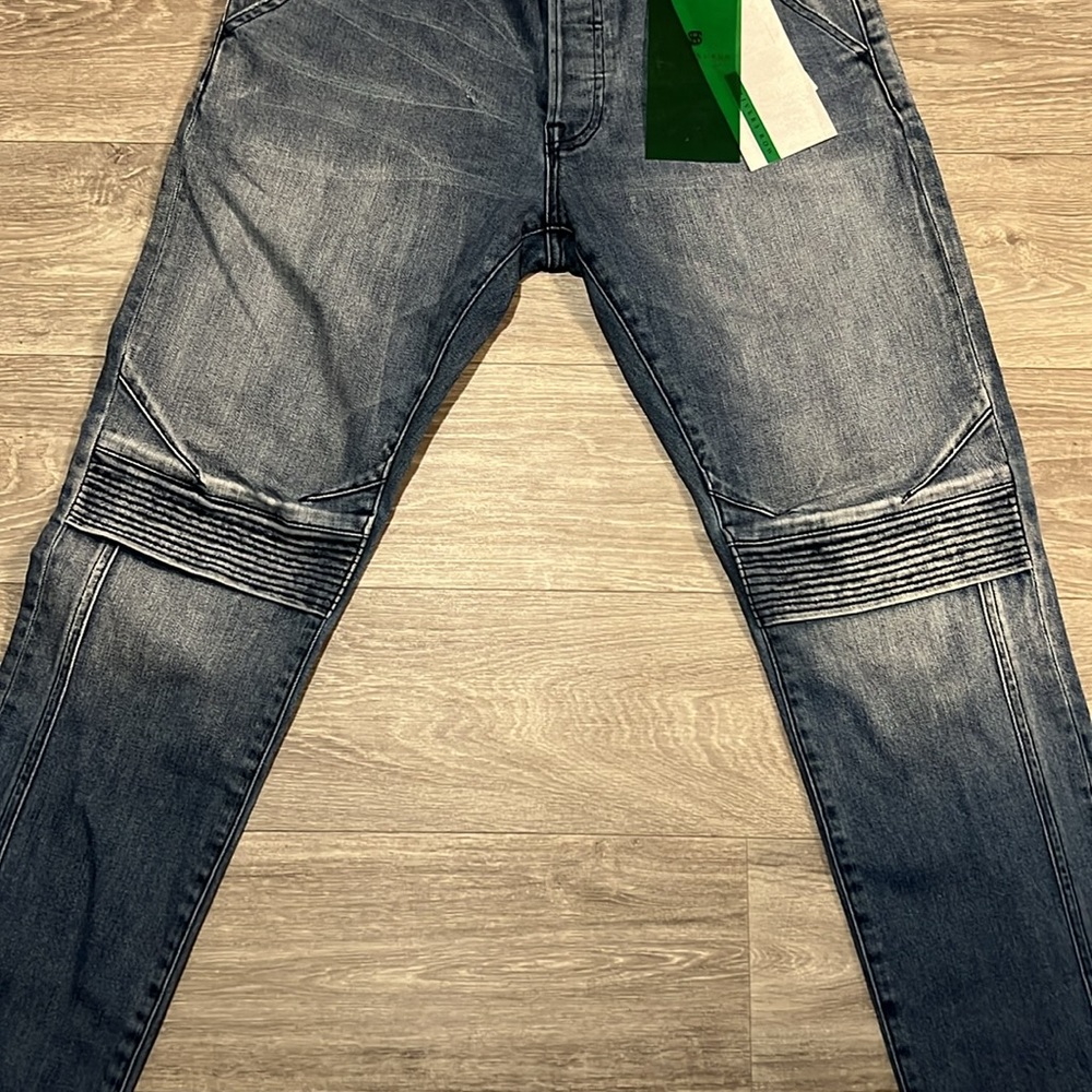 Strivers Row Jeans - Picture 2 of 10